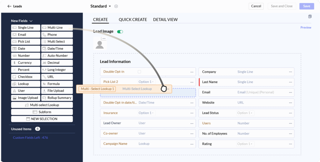 Interface de glisser-déposer pour la personnalisation des champs de prospects dans Zoho CRM.